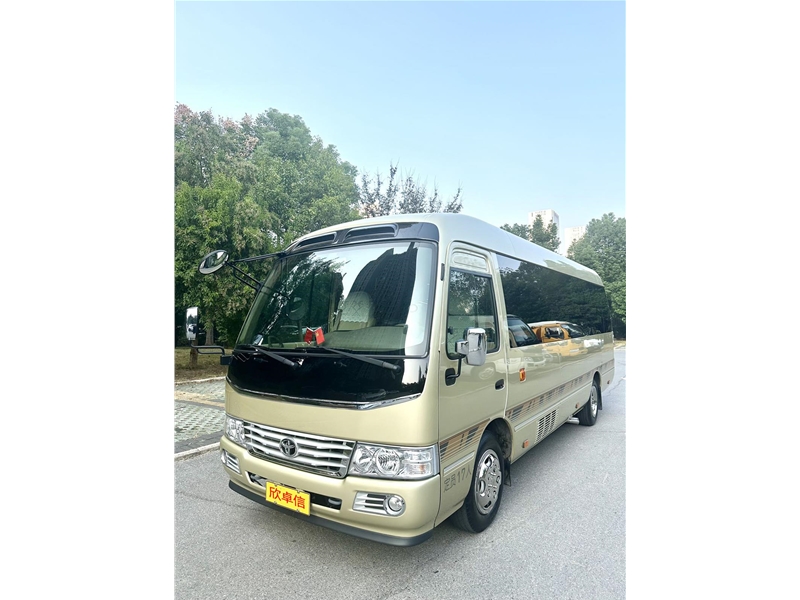 4.0V6豪华考斯特17座